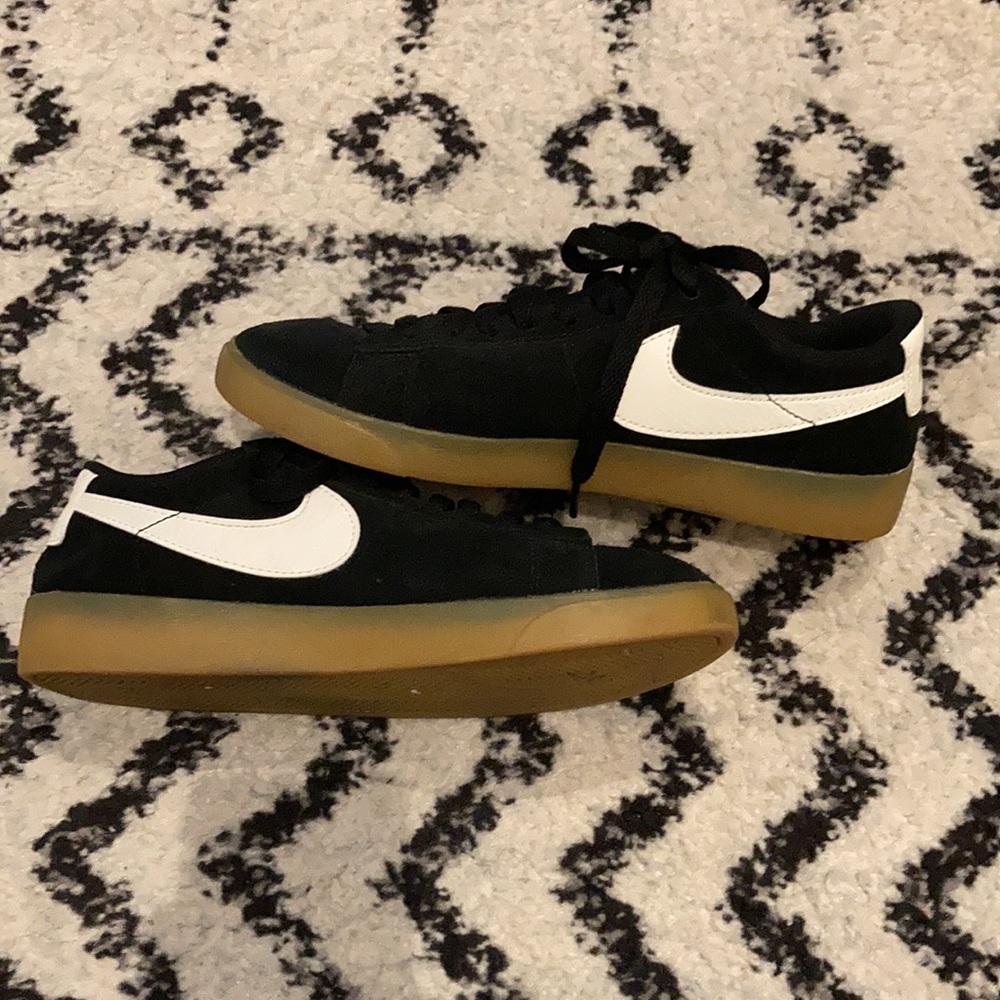 Nike Retro low top sneaker US 7.5